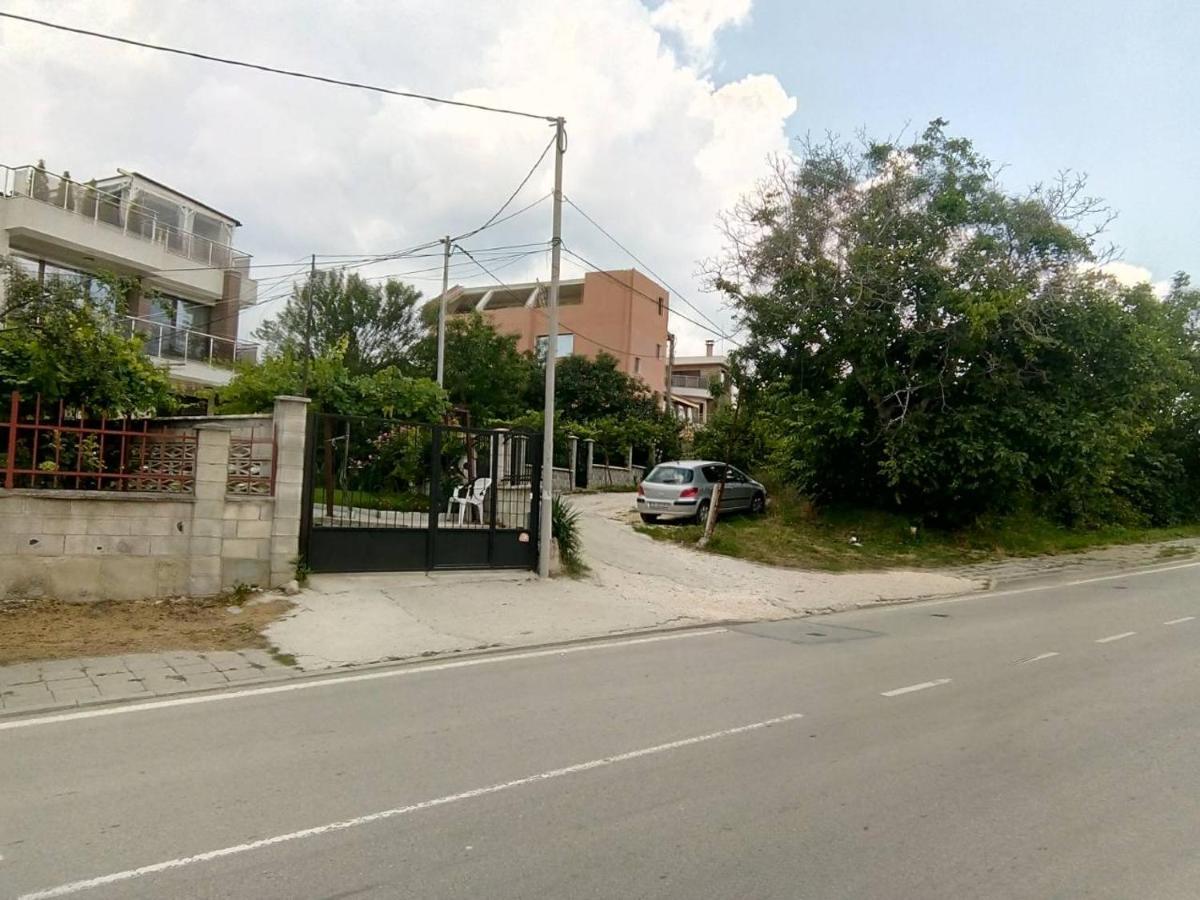 Alfa Guest Rooms With Parking Варна Екстер'єр фото