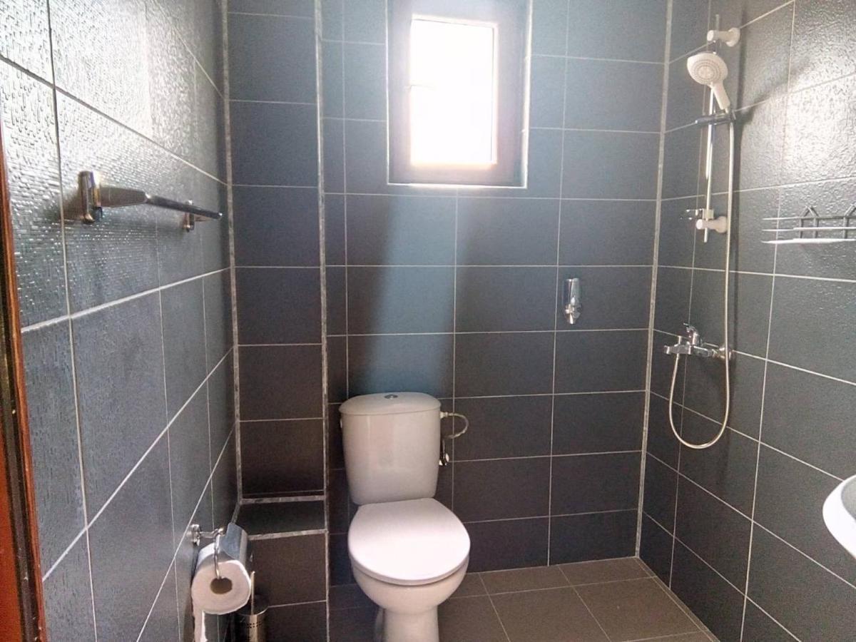 Alfa Guest Rooms With Parking Варна Екстер'єр фото