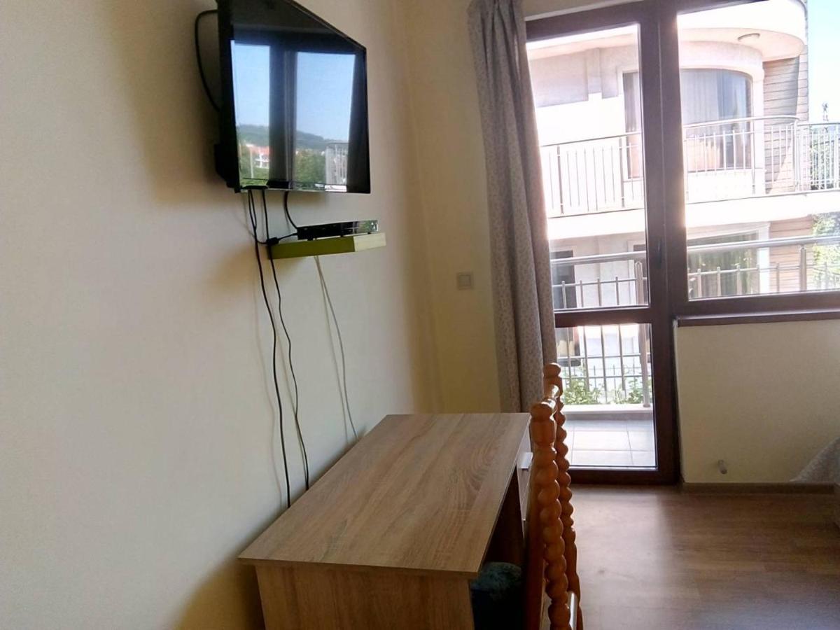 Alfa Guest Rooms With Parking Варна Екстер'єр фото