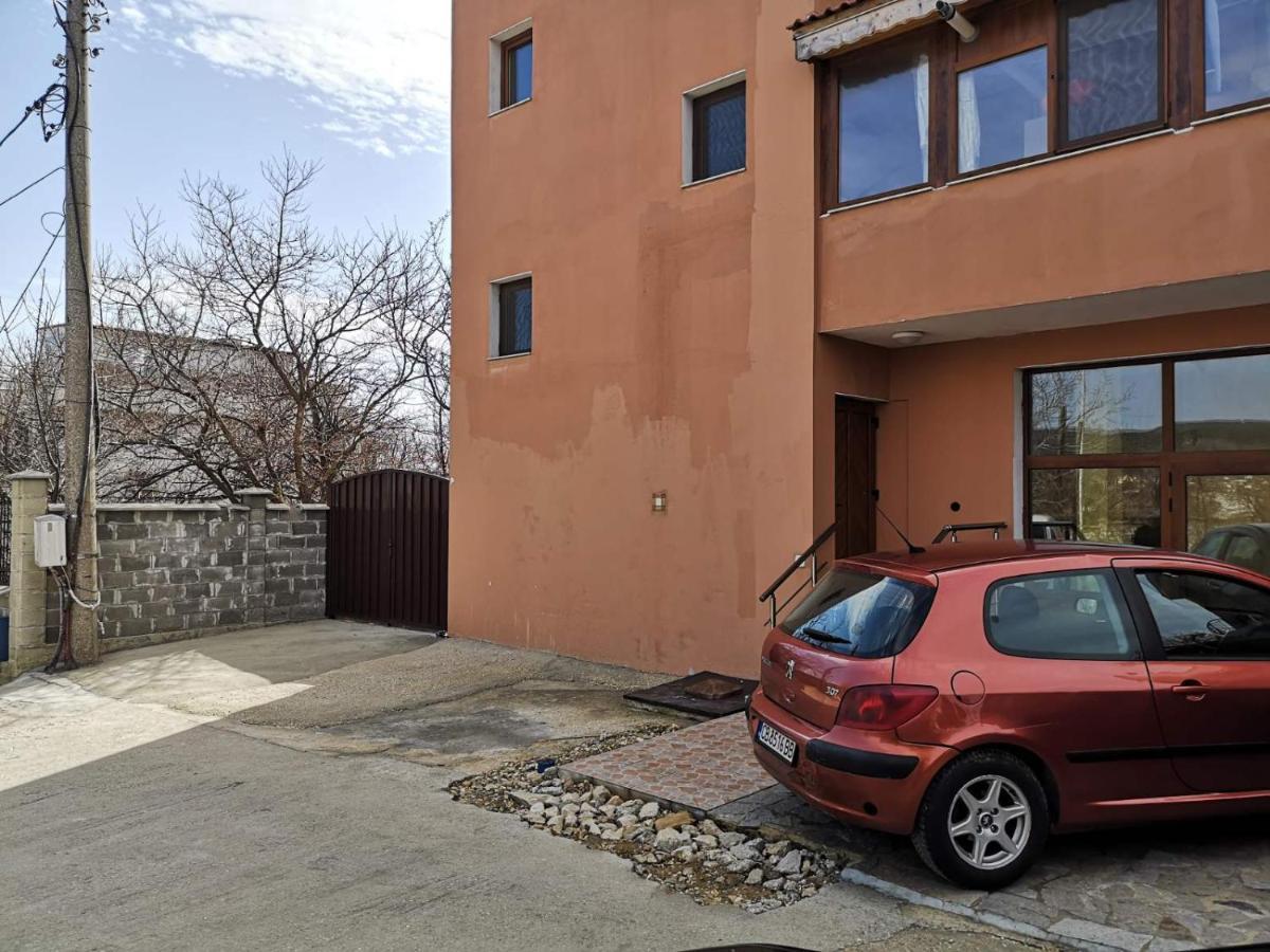 Alfa Guest Rooms With Parking Варна Екстер'єр фото